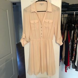 Quarter sleeve beige dress